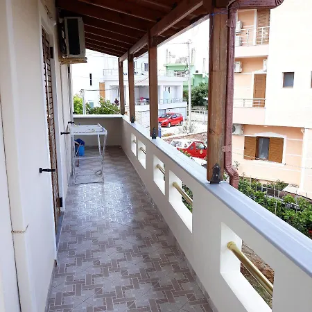 Familiar Apartments!near The & Butrinti Lake! Appartamento Ksamil