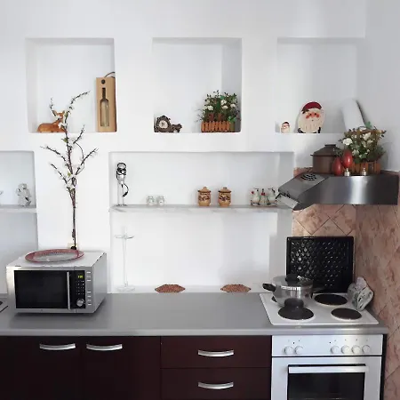 Familiar Apartments!near The & Butrinti Lake! Apartment *