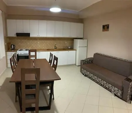 Familiar Apartments!near The & Butrinti Lake! Lejlighed *