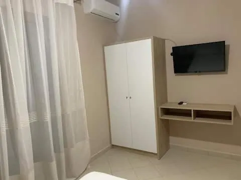 아파트 Familiar Apartments!near The & Butrinti Lake!